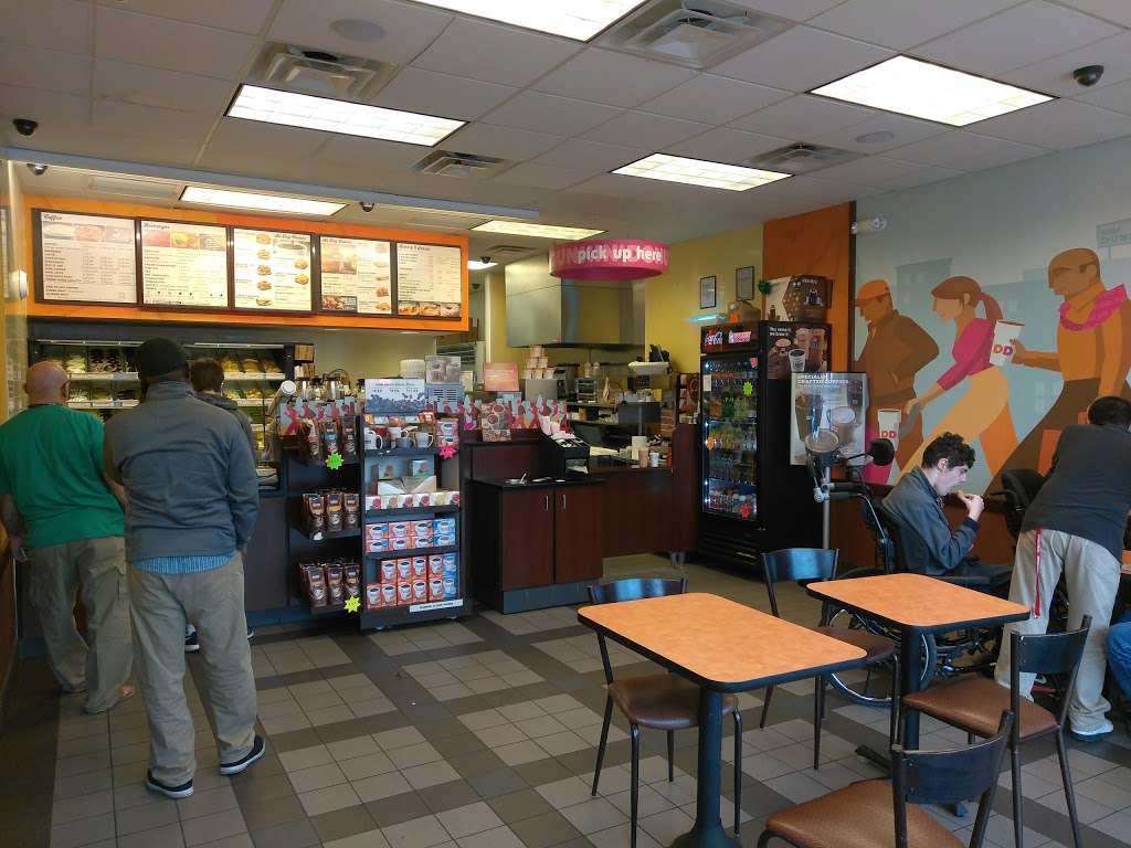 Dunkin | 1954 W Peterson Ave, Chicago, IL 60660, USA | Phone: (773) 274-3939