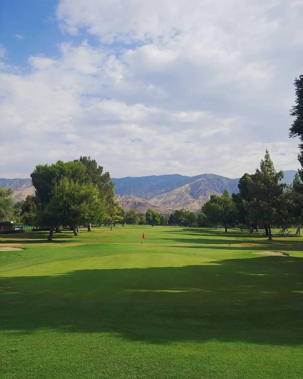 Arrowhead Country Club | 3433 Parkside Dr, San Bernardino, CA 92404, USA | Phone: (909) 882-1735