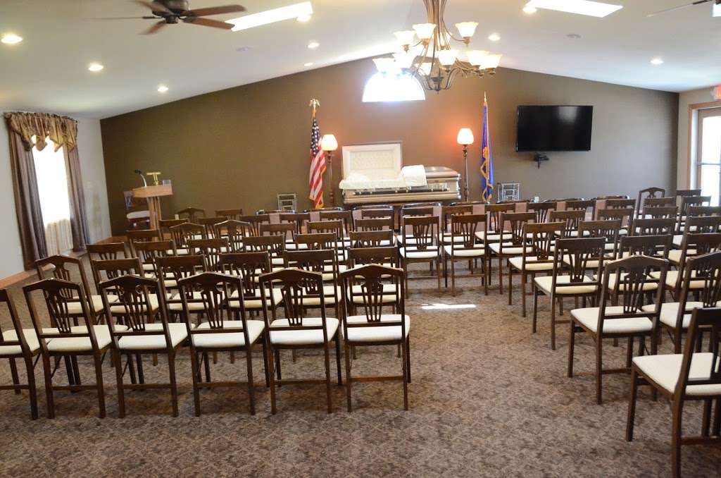 Miller-Reesman Funeral Home And Cremation Service | 620 15th Ave, Union Grove, WI 53182, USA | Phone: (262) 878-2500