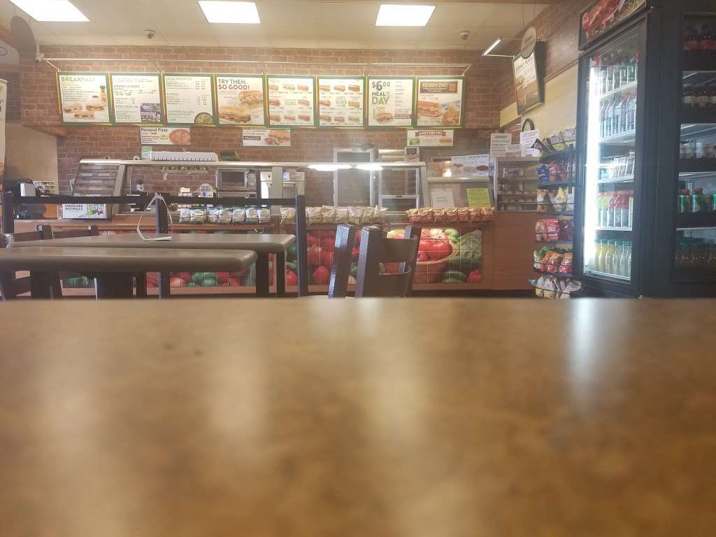 Subway Restaurants | Foxford Center, 530 W North St Ste 103, Manhattan, IL 60442, USA | Phone: (815) 478-0312