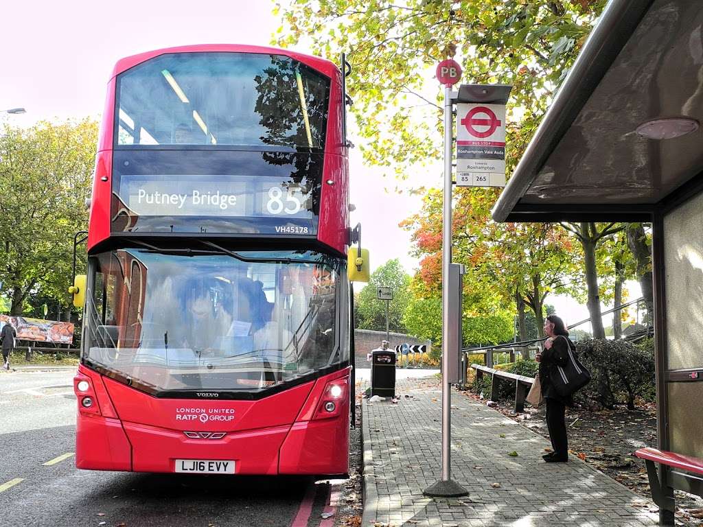 Roehampton Vale Asda (Stop PB) | Wimbledon, London SW15 3AN, UK