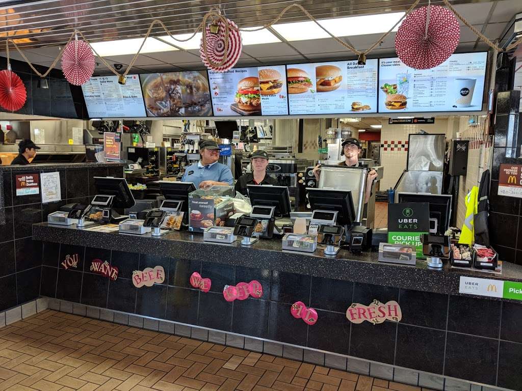 McDonalds | 9140 E Talking Stick Way, Scottsdale, AZ 85250, USA | Phone: (480) 443-0080