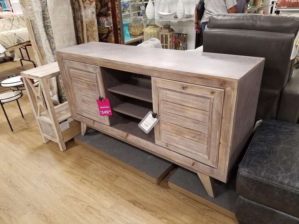 Potomac Yard Center | 3671 Jefferson Davis Hwy, Alexandria, VA 22305, USA | Phone: (703) 548-9770