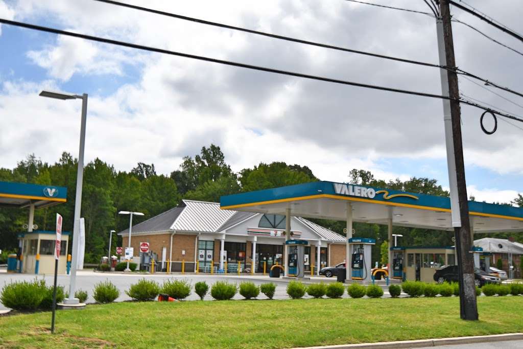 Valero | 4000 US-1, Monmouth Junction, NJ 08852, USA | Phone: (732) 297-4334