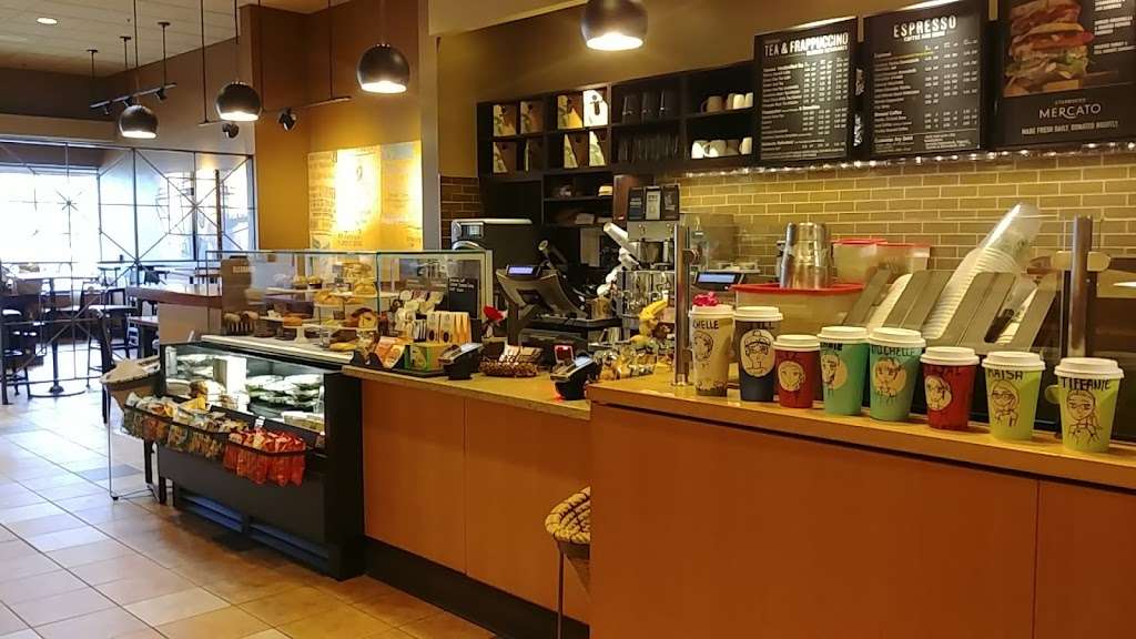 Starbucks | 1001 W 75th St #111, Woodridge, IL 60517 | Phone: (630) 910-6012