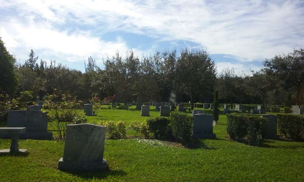 Menorah Gardens & Funeral Chapels | 21100 West Griffin Rd, Southwest Ranches, FL 33332, USA | Phone: (954) 434-1531
