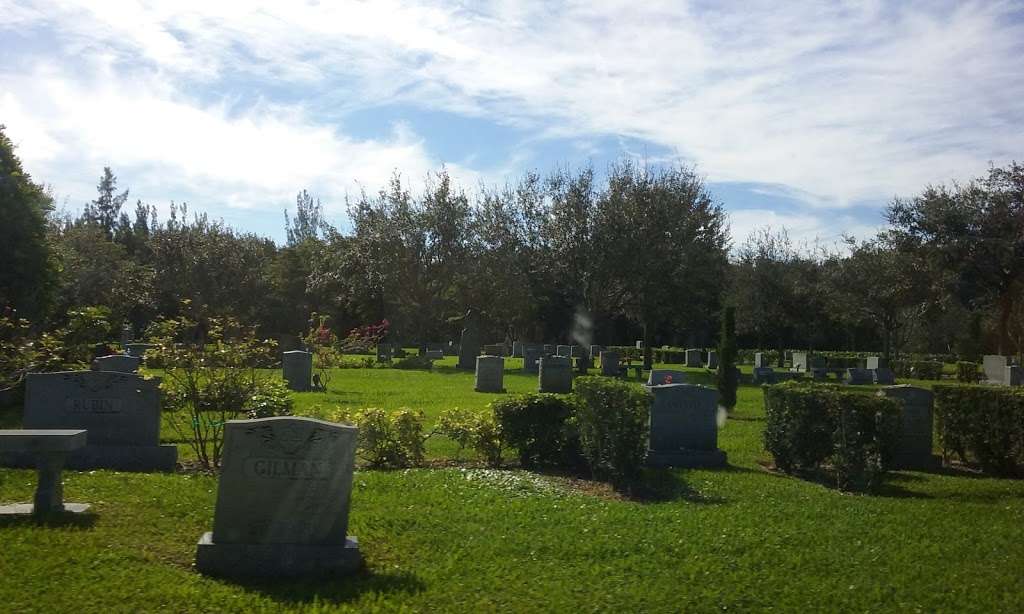 Menorah Gardens & Funeral Chapels | 21100 West Griffin Rd, Southwest Ranches, FL 33332 | Phone: (954) 434-1531