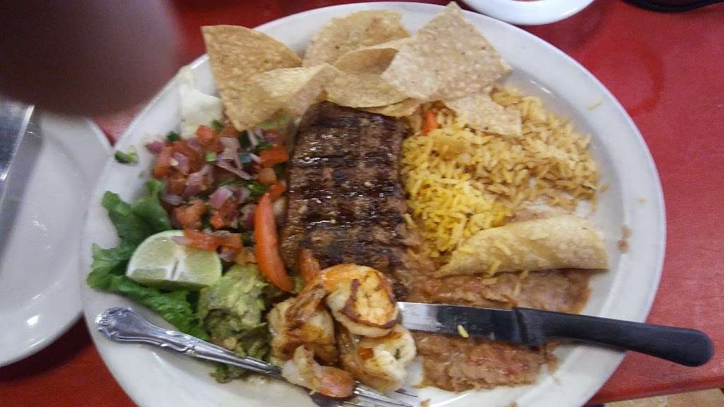 Sabor A La Mexicana Restaurant | 715 Skyline Dr, Duncanville, TX 75116, USA | Phone: (972) 572-5900