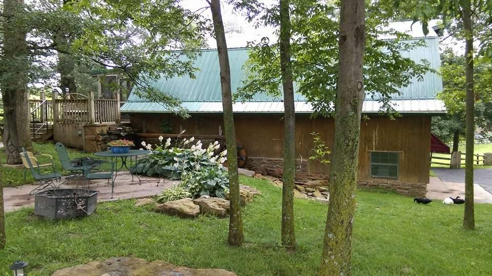 Julias Shady Rest Bed & Breakfast | 11719 State Hwy FF, Mayview, MO 64071, USA | Phone: (816) 365-3403