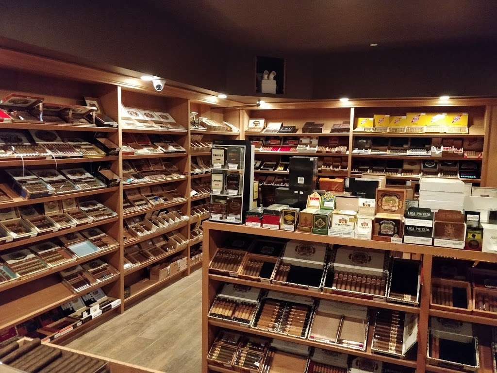 Humidor Of Lisle | 1600 Ogden Ave, Lisle, IL 60532, USA | Phone: (630) 796-6100