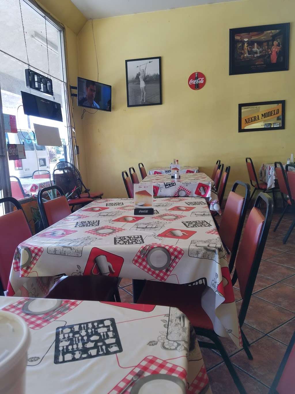 Nellys Mexican Food | 10811 Studebaker Rd, Downey, CA 90241 | Phone: (562) 278-2768