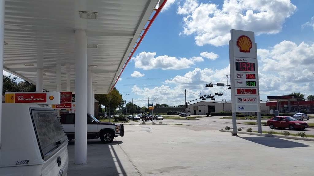 Shell | 10555 Wilcrest Dr, Houston, TX 77099 | Phone: (832) 672-7271