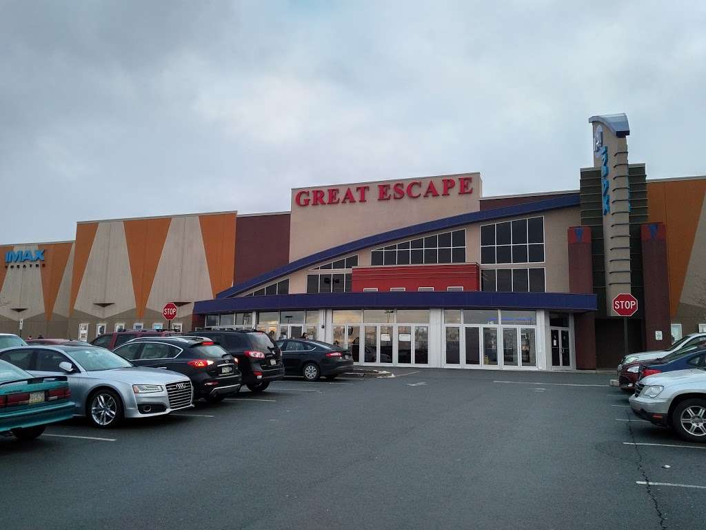 Regal Dickson City & IMAX, 3909 Commerce Blvd, Dickson City, PA 18519, USA