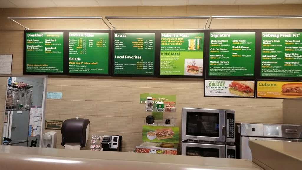 Subway | 2110 E Moreland Blvd, Waukesha, WI 53186, USA | Phone: (262) 446-3900