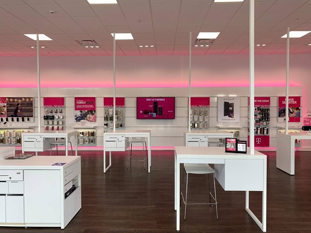 T-Mobile | 10590 Pines Blvd Suite E-102, Pembroke Pines, FL 33025 | Phone: (954) 239-7238