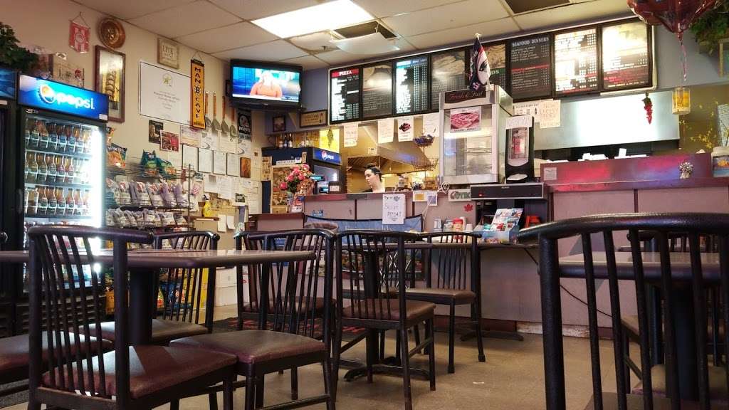 Hanover House of Pizza | 272 Columbia Rd #2, Hanover, MA 02339, USA | Phone: (781) 826-4381