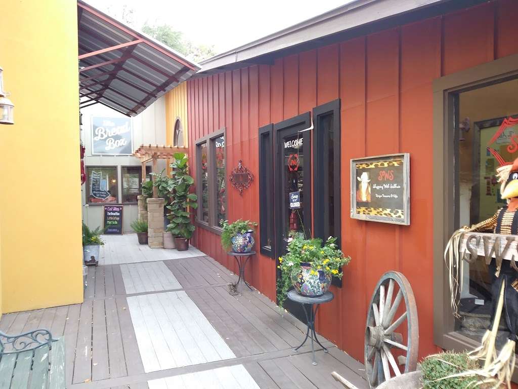 Artisans Alley | 555 W Bitters Rd, San Antonio, TX 78216 | Phone: (210) 494-3226