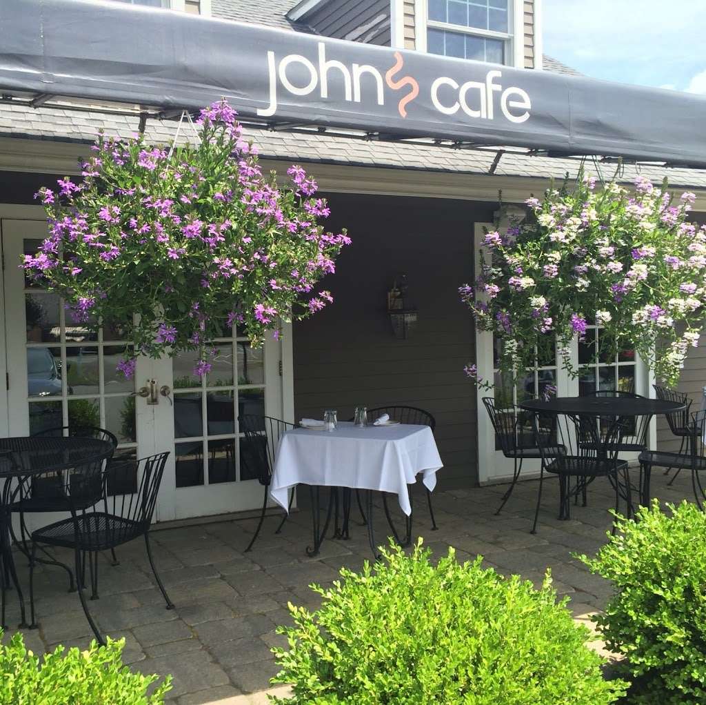 Johns Cafe | 693 Main St S, Woodbury, CT 06798, USA | Phone: (203) 263-0188