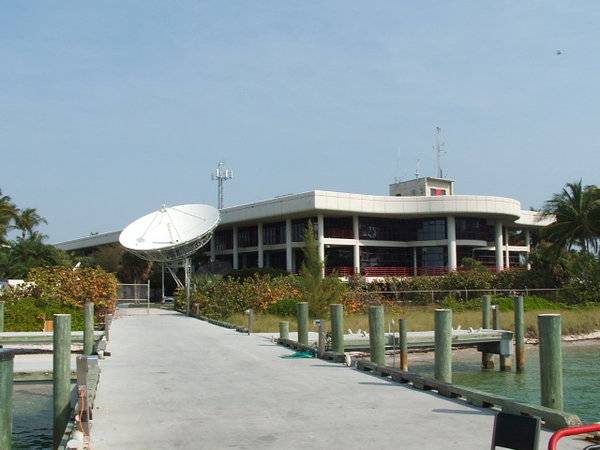 Rosenstiel School of Marine and Atmospheric Science | 4600 Rickenbacker Causeway, Miami, FL 33149 | Phone: (305) 421-4000