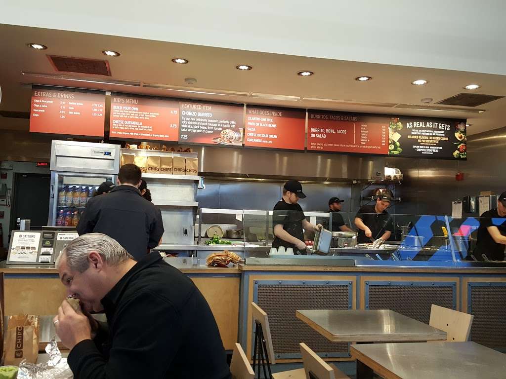 Chipotle Mexican Grill | 112 Commerce Way, Woburn, MA 01801, USA | Phone: (781) 933-5450