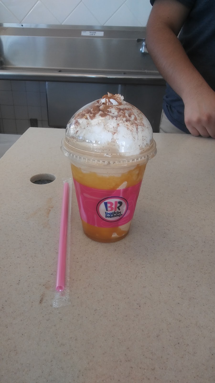 Baskin-Robbins | 3520 S, Saviers Rd, Oxnard, CA 93030, USA | Phone: (805) 483-7300