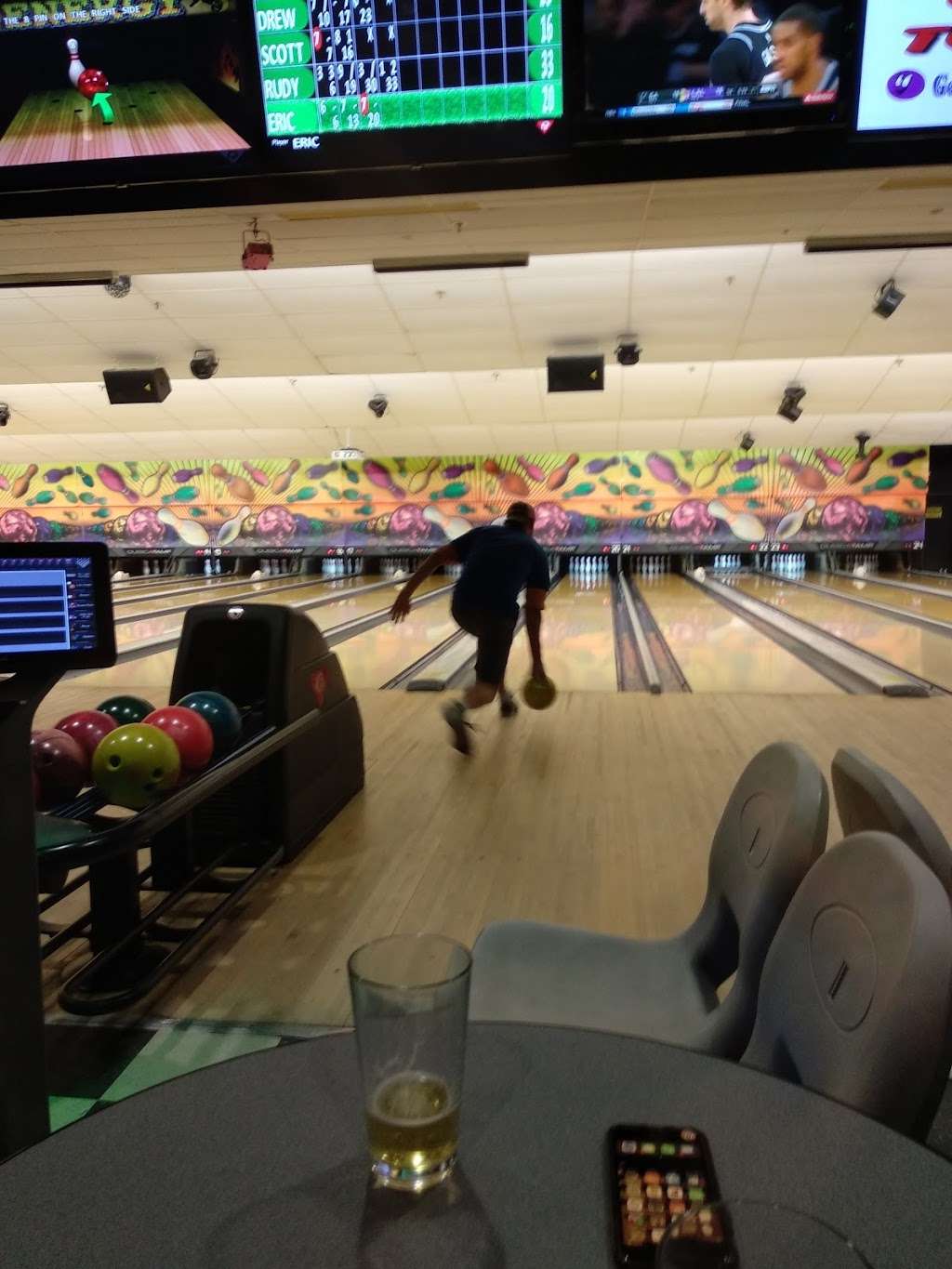 Sea N Air Lanes | Rogers Rd, Coronado, CA 92118 | Phone: (619) 545-7240