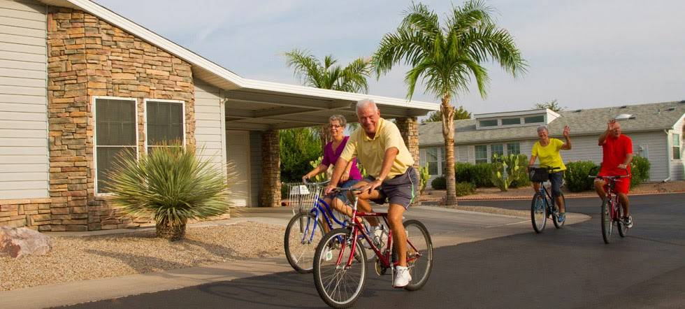 Village Green Active 55+ Community | 2001 83rd Ave N, St. Petersburg, FL 33702, USA | Phone: (727) 577-0135