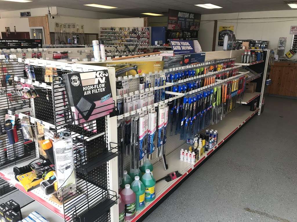 Carquest Auto Parts - Bobs Auto Parts | 1504 N B St, Elwood, IN 46036, USA | Phone: (765) 552-0821