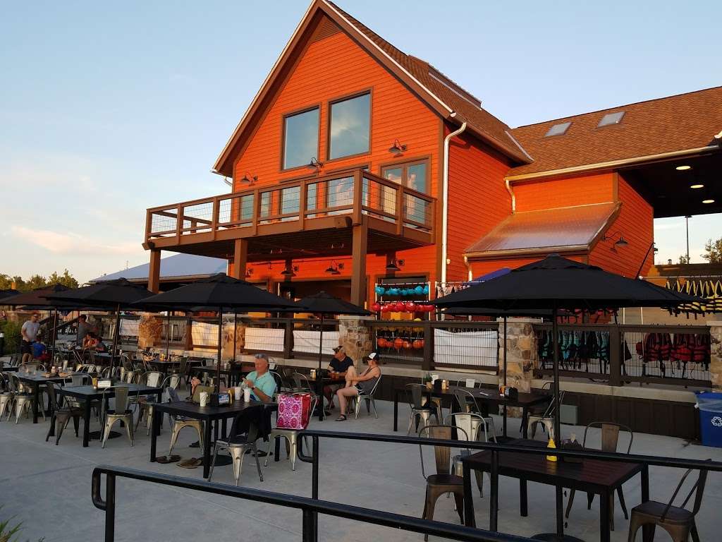 The Quarry Cable Park & Grille | 5517 Northwest Hwy, Crystal Lake, IL 60014, USA | Phone: (815) 893-0036