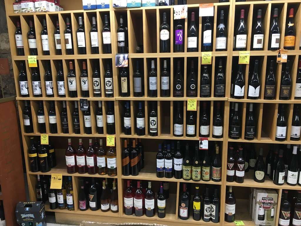 La West Liquor & Market | 333 E Arrow Hwy, Claremont, CA 91711, USA | Phone: (909) 624-4311