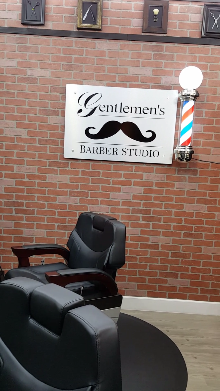 Ponce Da Barber at Gentlemens Barber Studio | 920 International Pkwy # 1040, Lake Mary, FL 32746 | Phone: (407) 398-2262