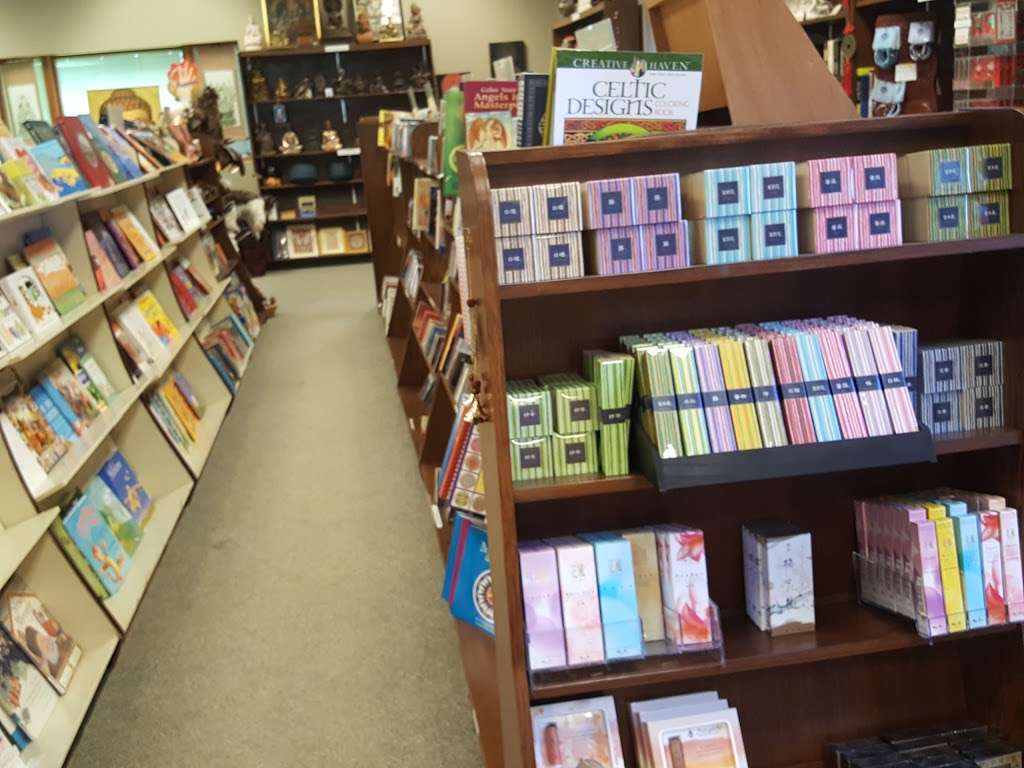 Quest Book Shop | 306 Geneva Rd, Wheaton, IL 60187 | Phone: (630) 665-0123