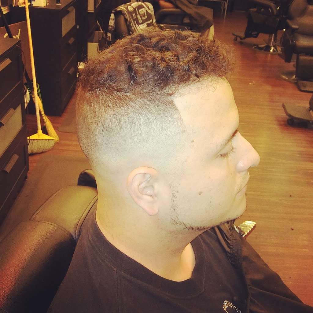 Ricos Barber Shop | 4001 S Sam Houston Pkwy E, Houston, TX 77047, USA | Phone: (832) 894-9916