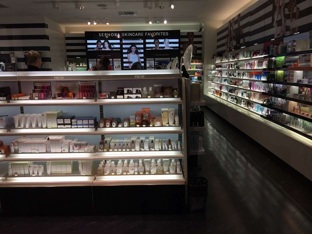 SEPHORA | 845 N Michigan Ave, Chicago, IL 60611 | Phone: (312) 335-9391