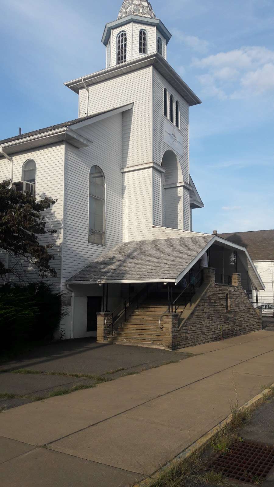 Wilkes Barre Spanish SDA Church | 30-, 44-46 E Thomas St, Wilkes-Barre, PA 18705, USA