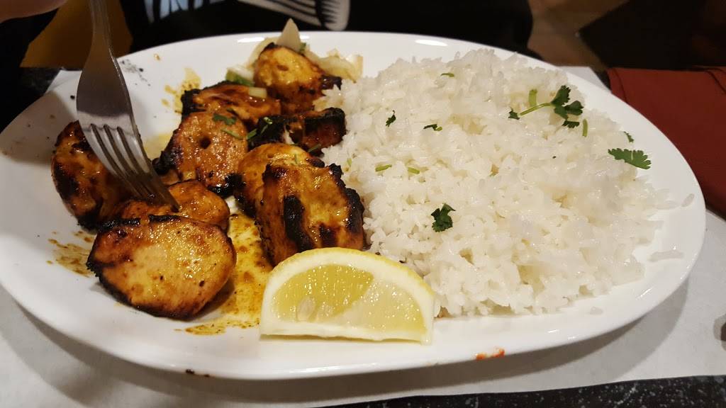 Tandoor Indian Cuisine | 3530 Village Dr #100, Lincoln, NE 68516, USA | Phone: (402) 423-2007