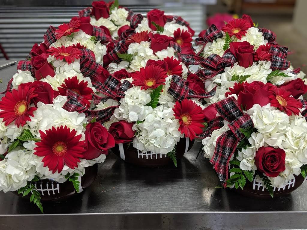 Expressions Floral Design Studio | 1247 N Hamilton Rd, Columbus, OH 43230, USA | Phone: (614) 858-0444