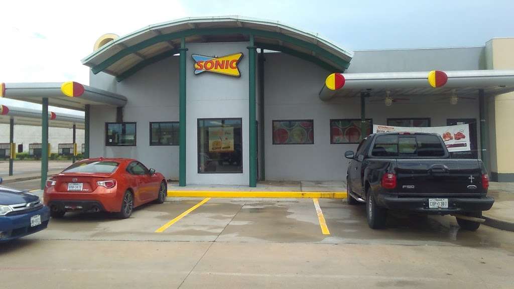 Sonic Drive-In | 1438 W Grand Pkwy N, Katy, TX 77449, USA | Phone: (281) 391-2622