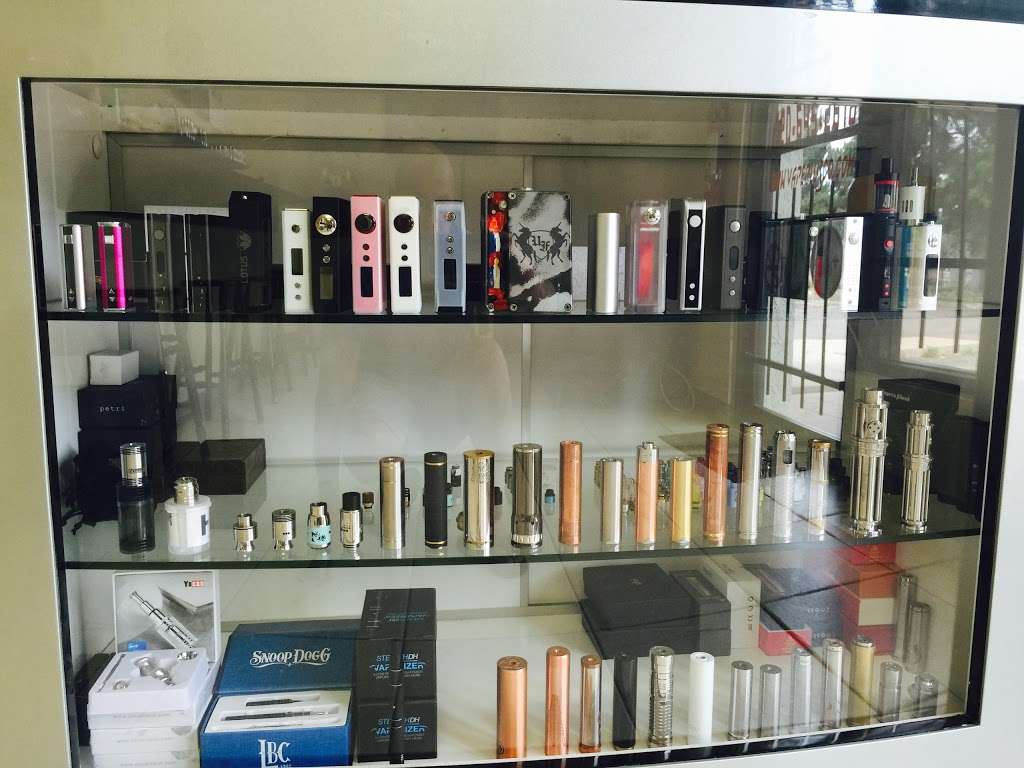 Vape Plus | 9804 W Girton Dr, Lakewood, CO 80227, USA | Phone: (303) 747-7025