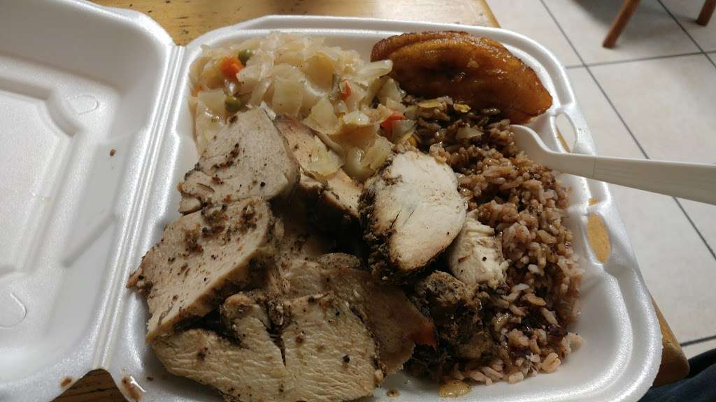 Lawrence Caribbean Restaurant | 3011 West Blvd, Charlotte, NC 28208, USA | Phone: (980) 299-0609