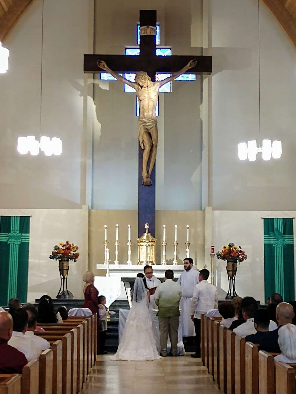 Santa Sophia Catholic Church | 9800 San Juan St, Spring Valley, CA 91977, USA | Phone: (619) 463-6629