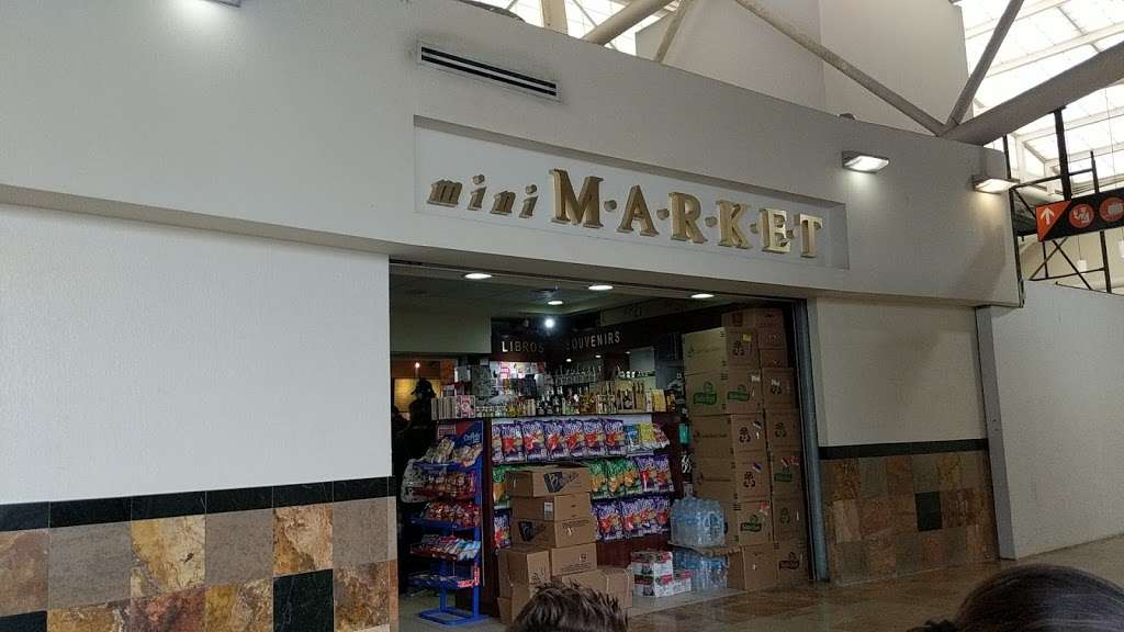 Mini Market | Vía de la Juventud Ote, Aeropuerto Abelardo L. Rodriguez, 22435 Tijuana, B.C., Mexico