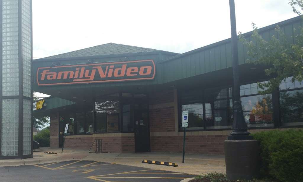 Family Video | 1480 N Lake St, Grayslake, IL 60030, USA | Phone: (847) 223-2715