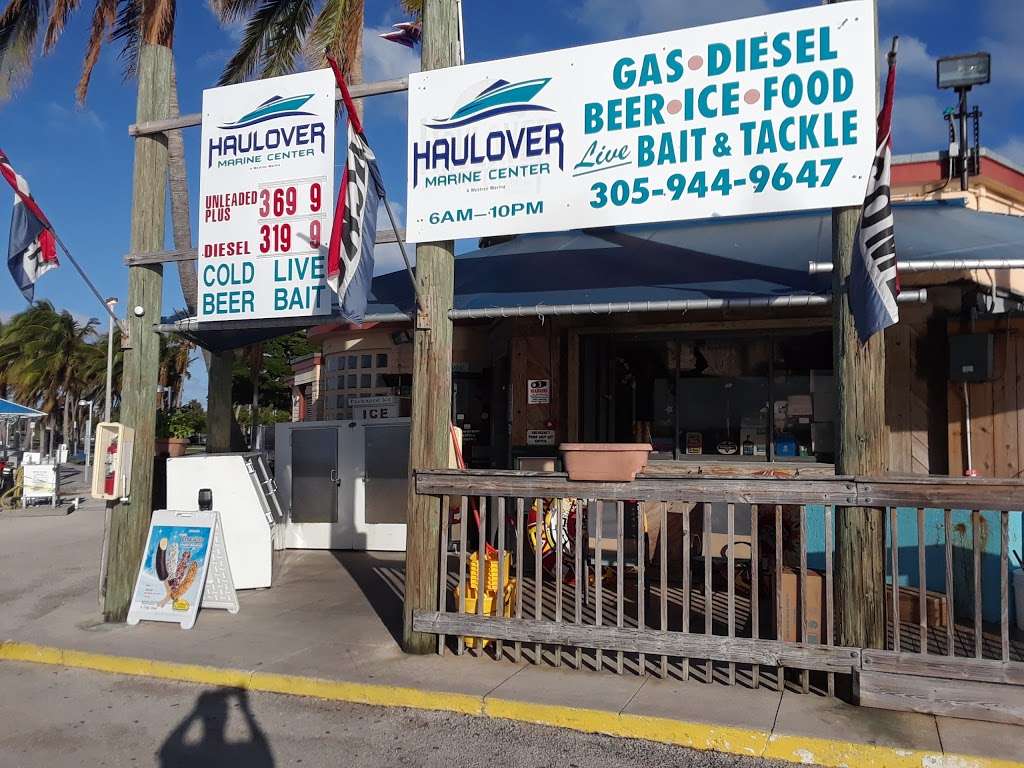 Haulover Point Marine Store | 13936 Collins Ave, Miami Beach, FL 33154, USA | Phone: (305) 944-9647