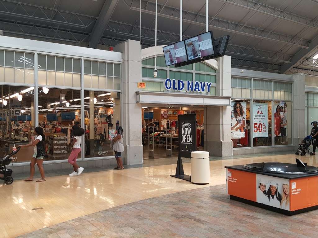 Old Navy Outlet 1207 Franklin Mills Cir Philadelphia Pa 19154 Usa