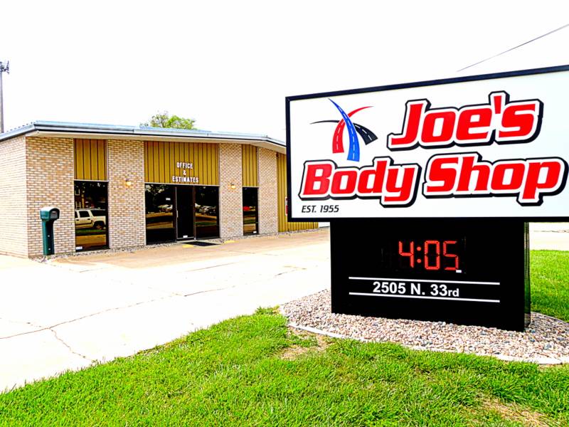 Joes Body Shop | 2505 N 33rd St, Lincoln, NE 68504, USA | Phone: (402) 464-1114