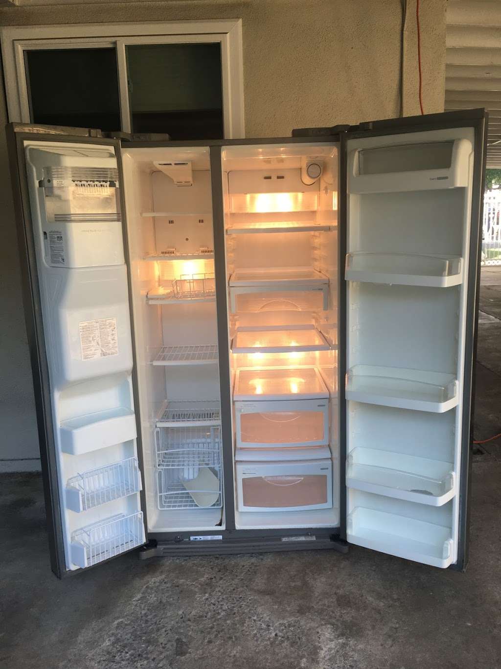 Burbank Refrigerator Washer Dryer Furniture Pick-up Delivery Ser | Burbank, CA 91508, USA | Phone: (818) 584-6683