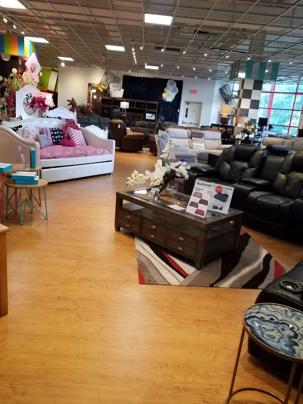 Bob’s Discount Furniture and Mattress Store | 150 N, NJ-17, Paramus, NJ 07652, USA | Phone: (201) 265-0698