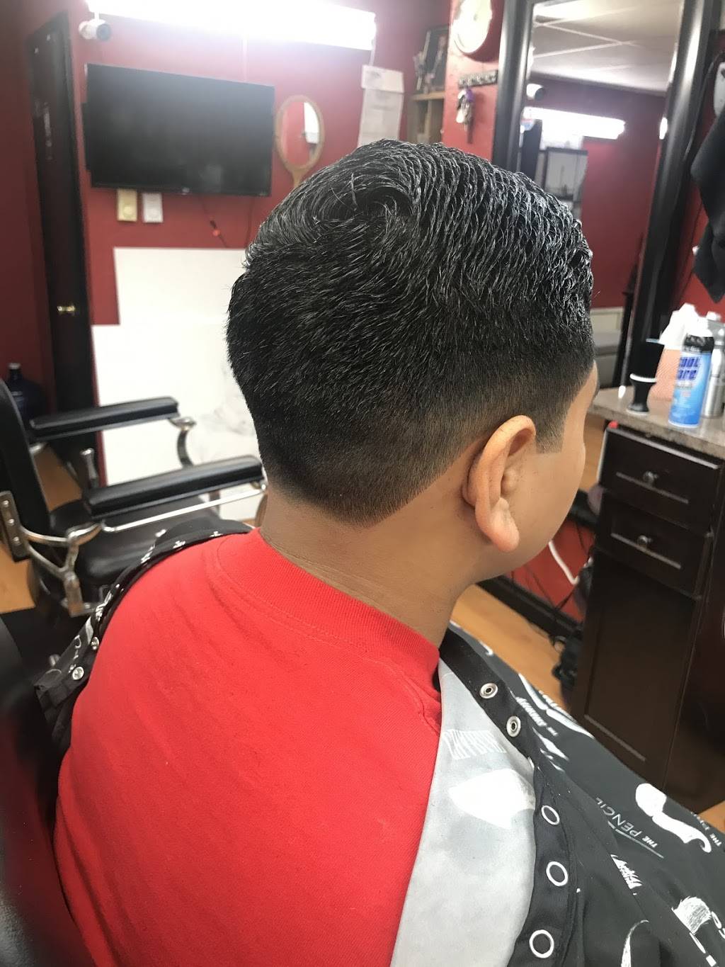 Melrose Barber Shop | 24 W Wyoming Ave, Melrose, MA 02176, USA | Phone: (781) 590-4951