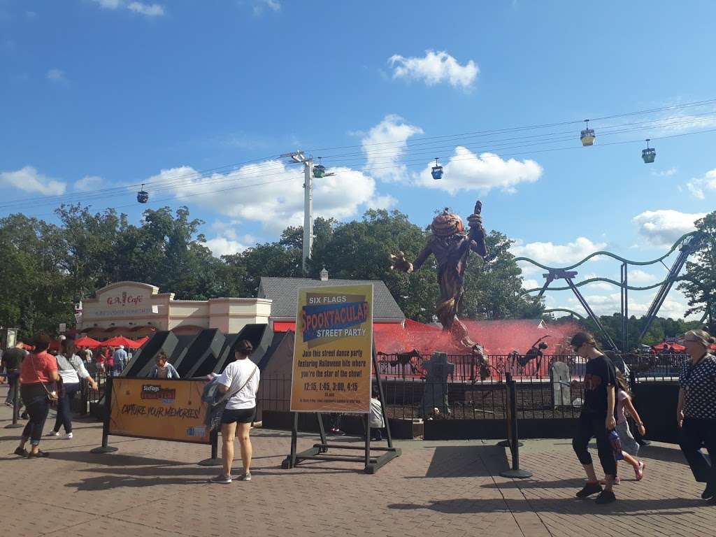 Six Flags Great Adventure- Theme Park | Jackson, NJ 08514, USA
